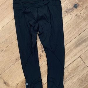 Black lululemon leggings